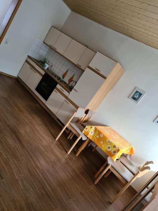 Gemuetliche Ferienwohnung Am Waldrand 엘제스버그 외부 사진